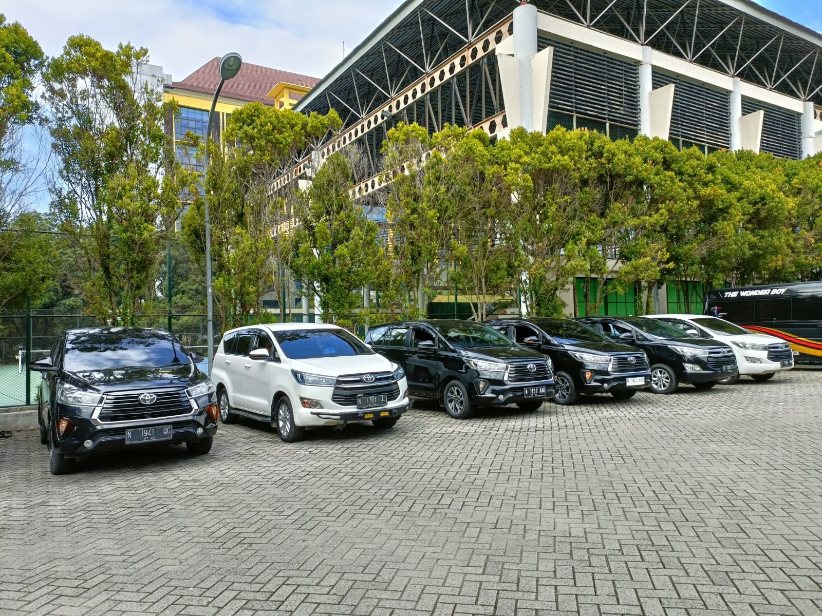 Layanan Travel Bandara Soekarno-Hatta Pati PP Via Tol Door to Door